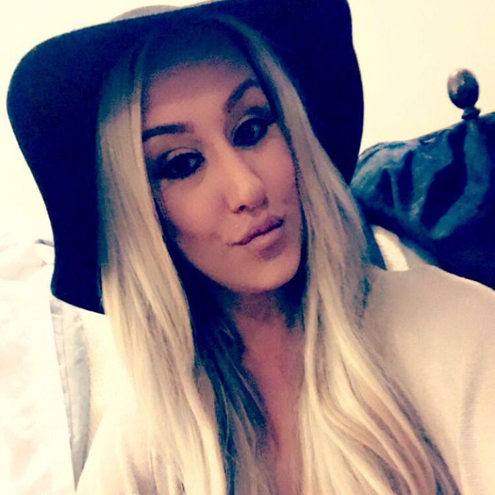 Meet your Posher, Iliah